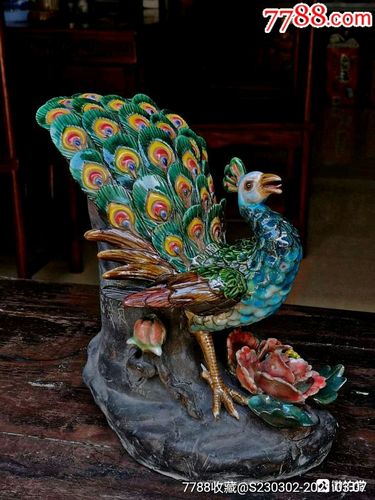 石湾窑陶瓷孔雀吉祥客厅展柜装饰品工艺品摆件青花瓷送礼礼品孔描述